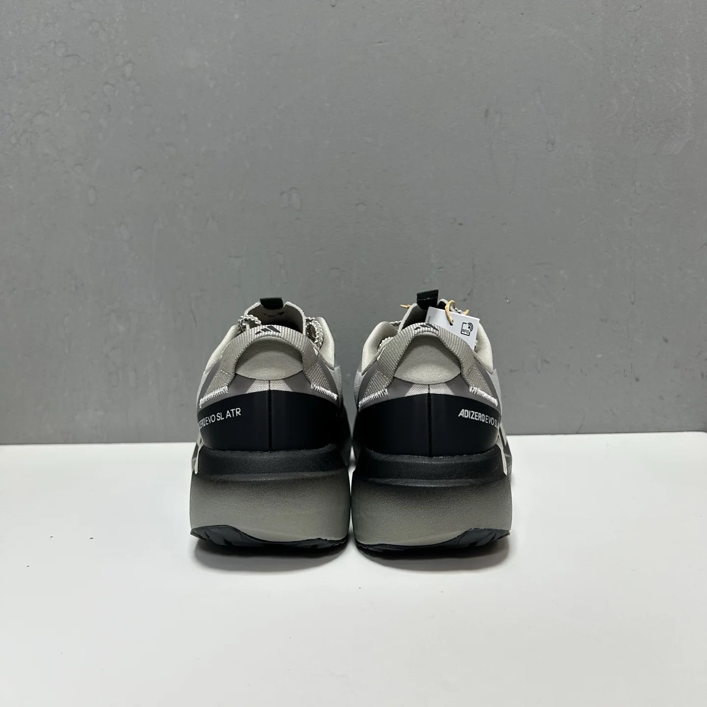 아디다스 신발 157700 Adidas Sneakers 상세 이미지 2