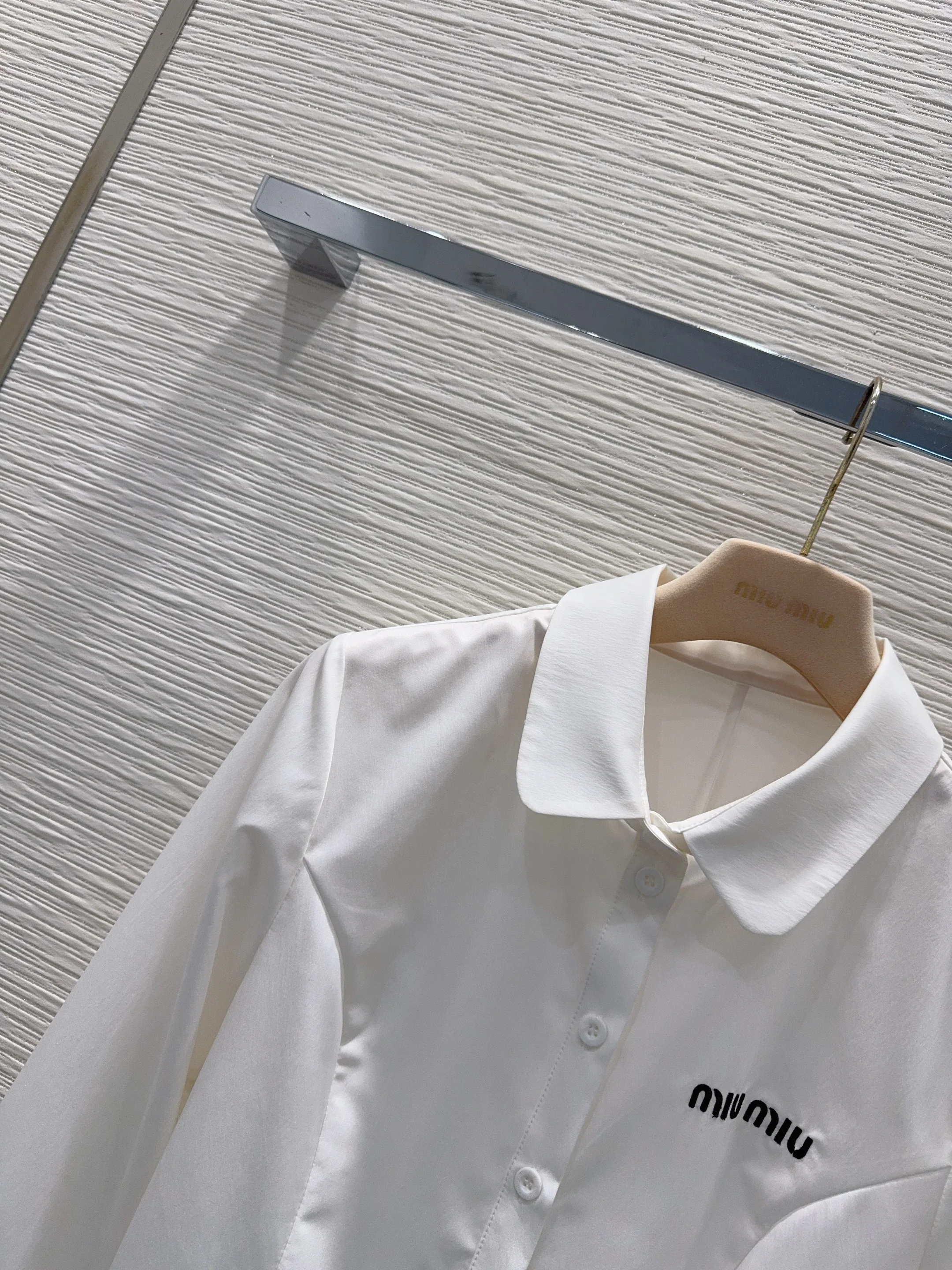 미우미우 2026 SS 여성 셔츠 97217 Miu Miu Shirt 상세 이미지 12