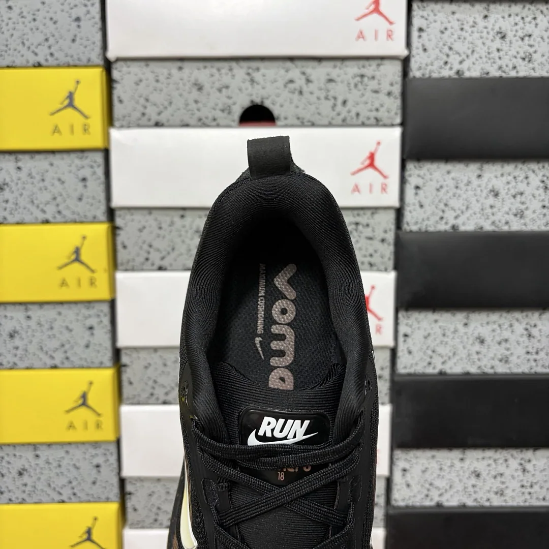 나이키 [GT] 보메로 18 IH4454-001 201773 Nike Vomero 18 Coffee Bean 상세 이미지 5