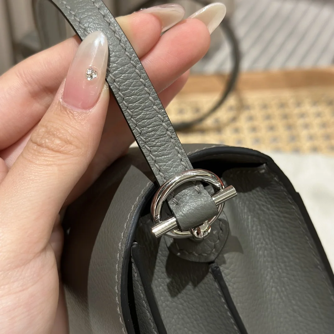 에르메스 돼지코 19 cm 송아지가죽 가방 상세 이미지 7