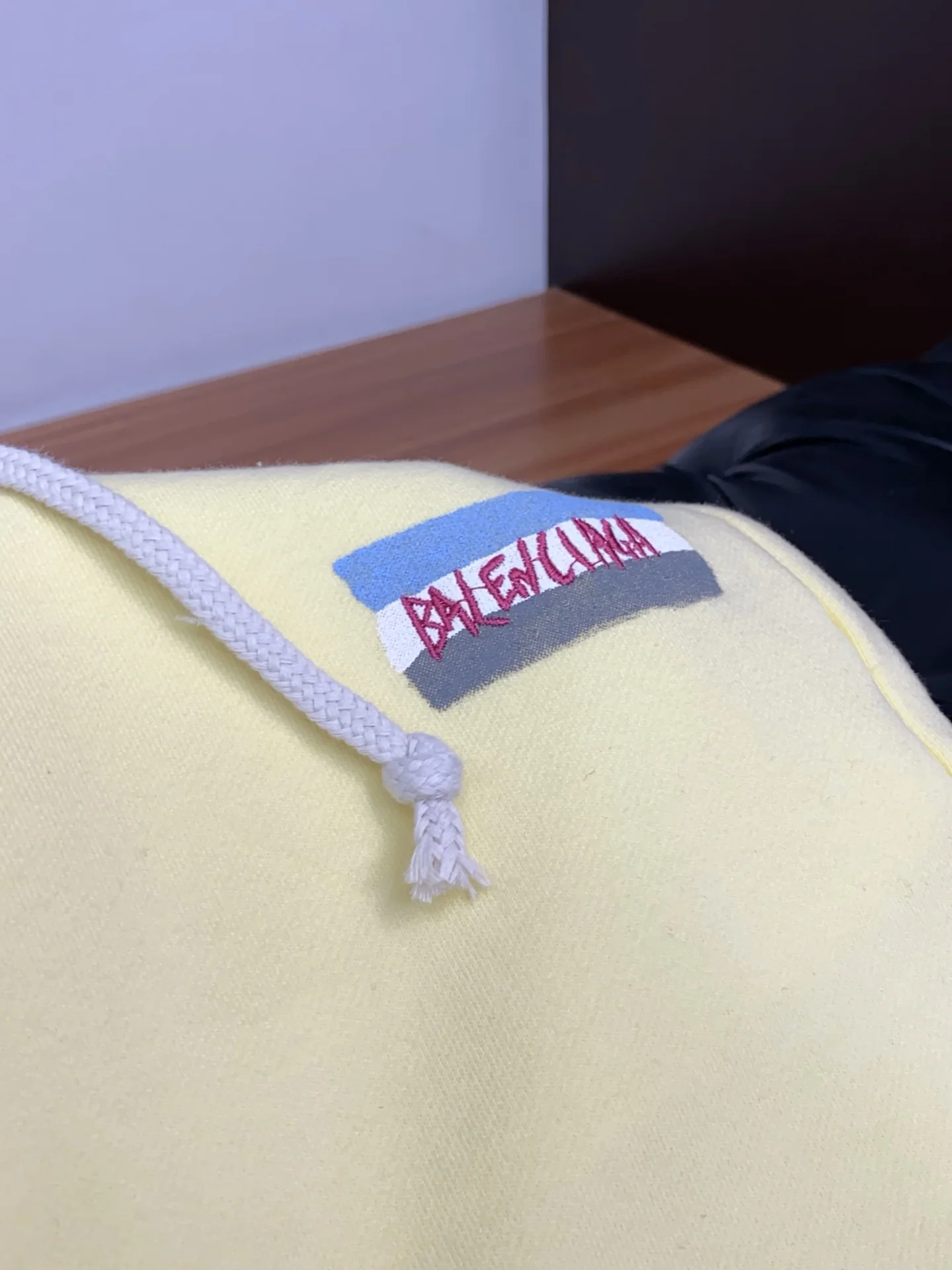 발렌시아가 남성 반바지 상세 이미지 7