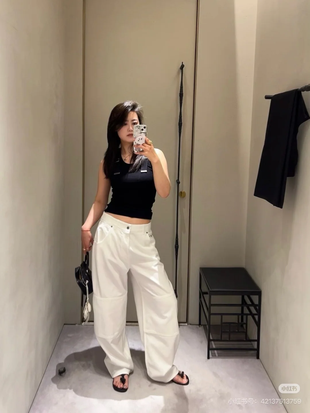 로에베 크리미 화이트 캐롯 팬츠 여성 바지 상세 이미지 8