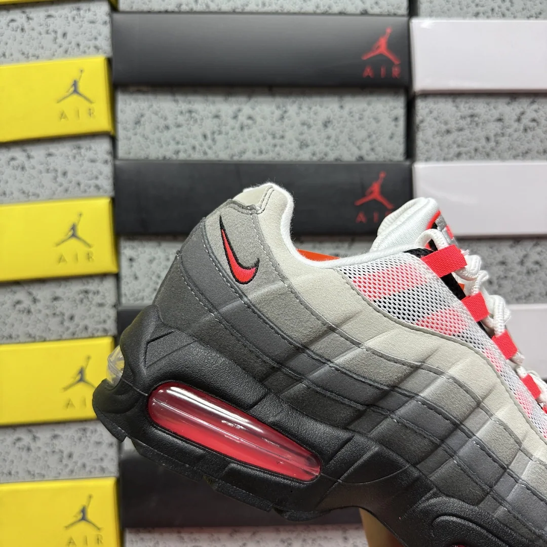나이키 [WE] 에어 맥스 95 OG IM7410-001 201736 Nike Air Max 95 OG Big Bubble Solar Red 상세 이미지 8