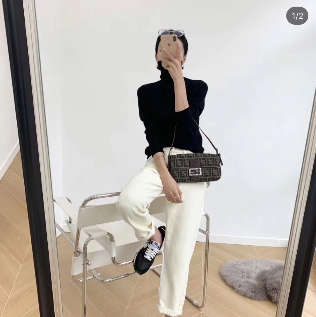 펜디 빈티지 바게트 가방 상세 이미지 4