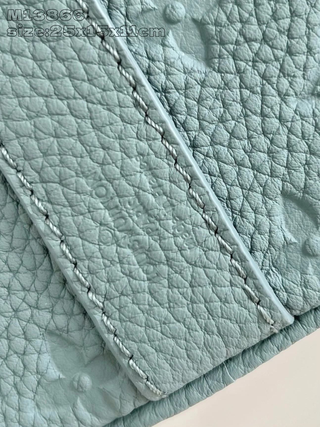루이비통 Keepall Bandoulière 25 토뤼용 가죽 가방 M13866 상세 이미지 5