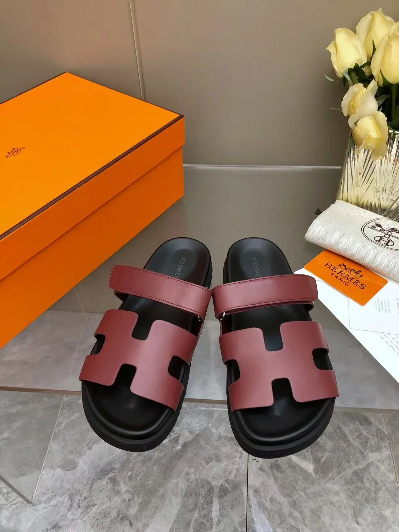 에르메스 송아지가죽 샌들 147007