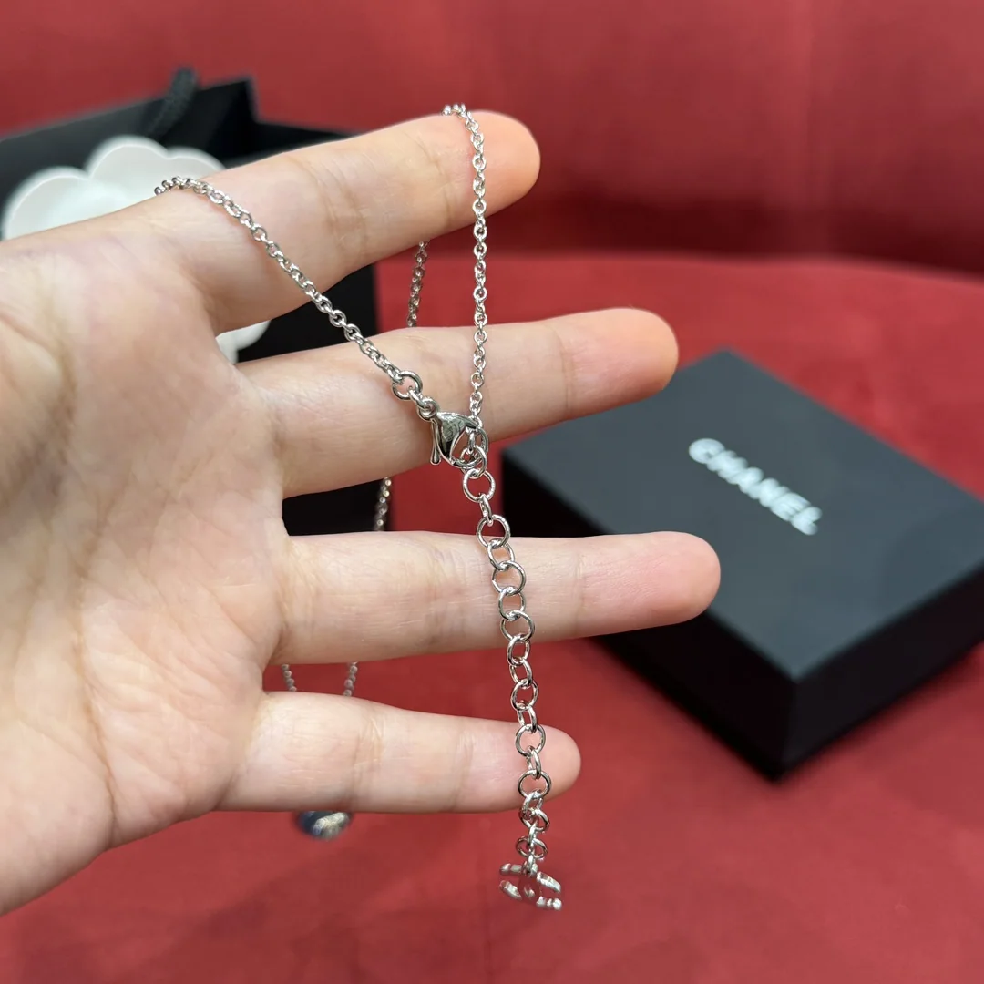 샤넬 라인스톤 하트 유리 목걸이 상세 이미지 3