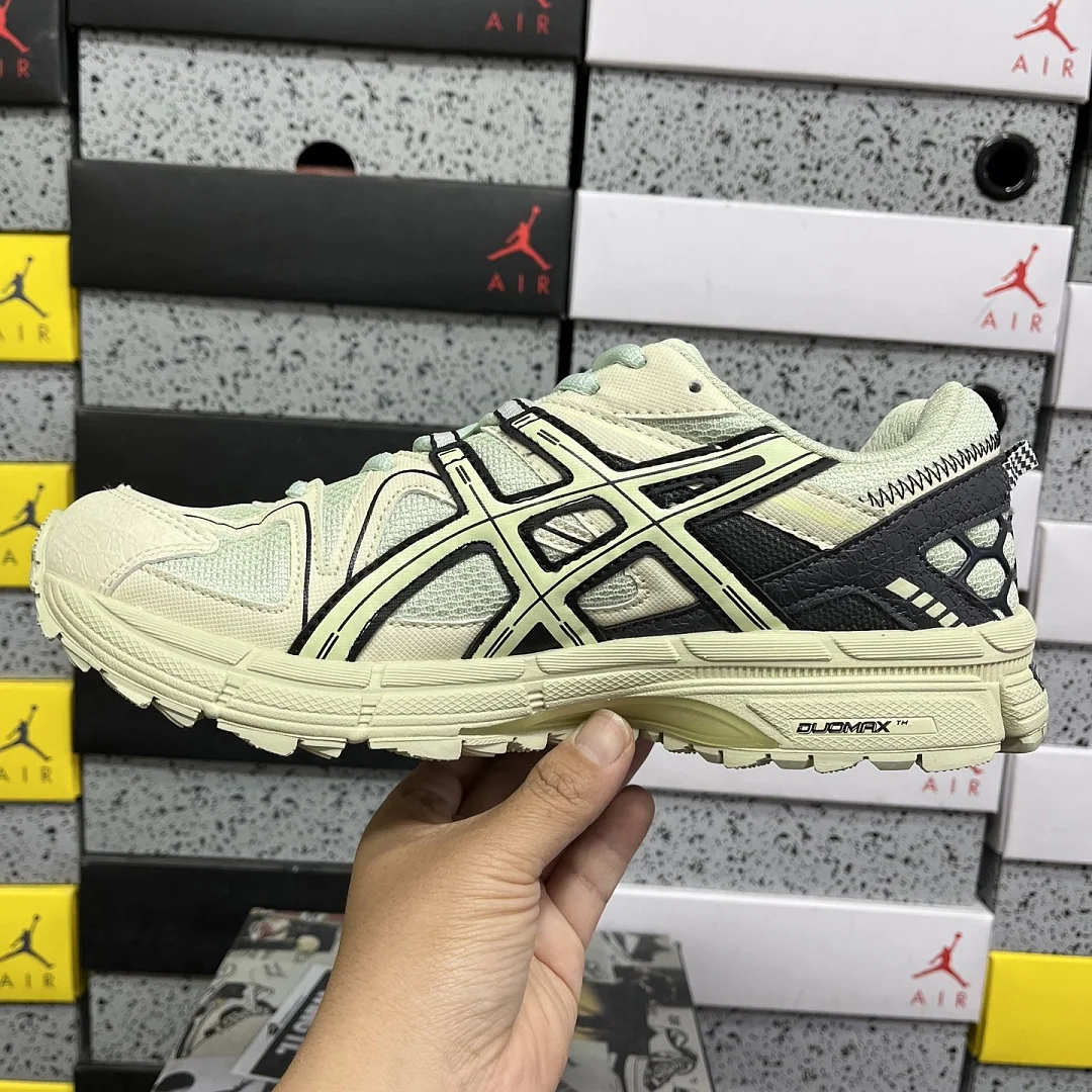 아식스 [XY] 젤 카하나 8 1011B109-301 200342 Asics Gel-Kahana 8 상세 이미지 3