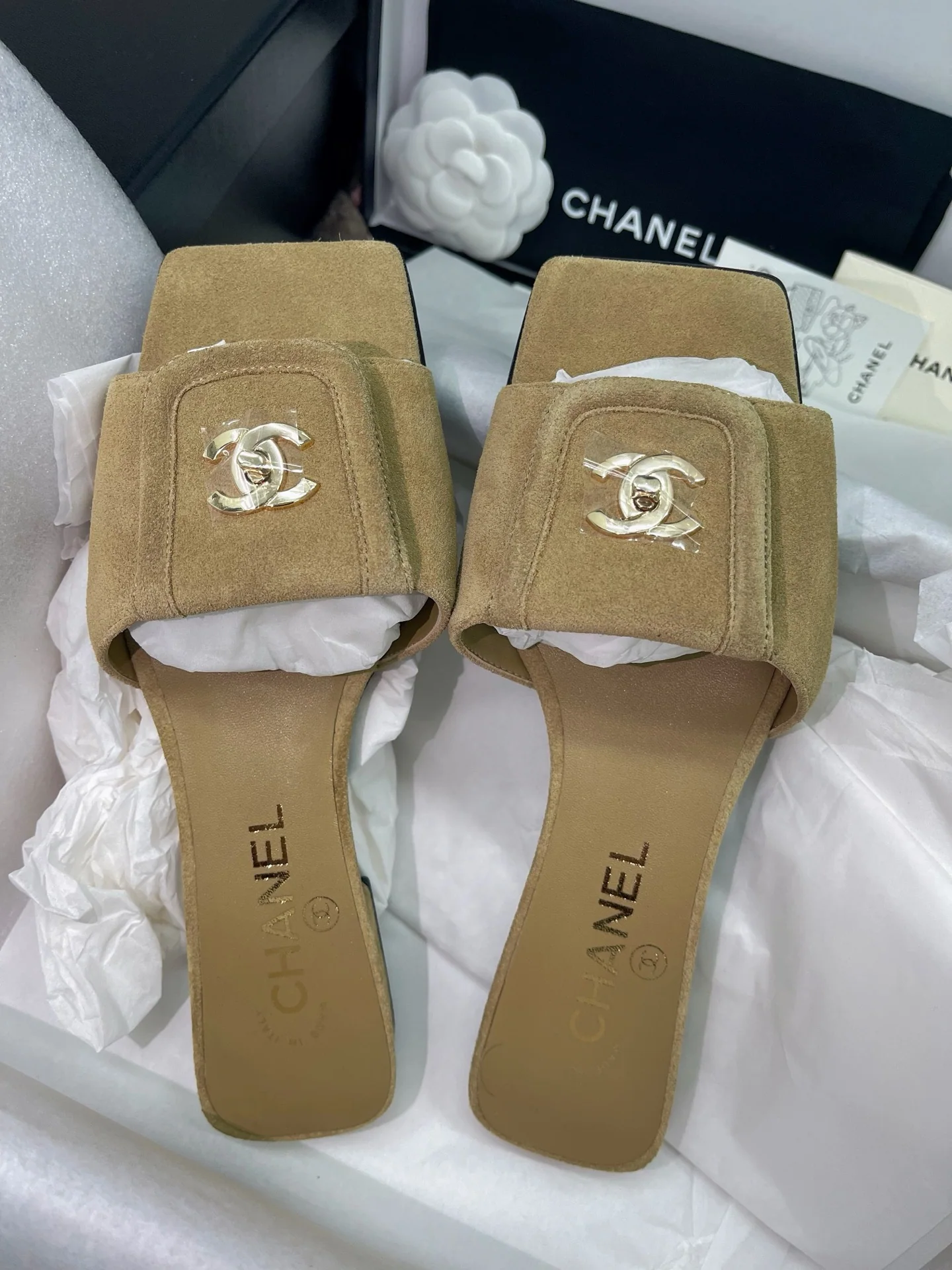 샤넬 브라운 스웨이드 슬리퍼 149778