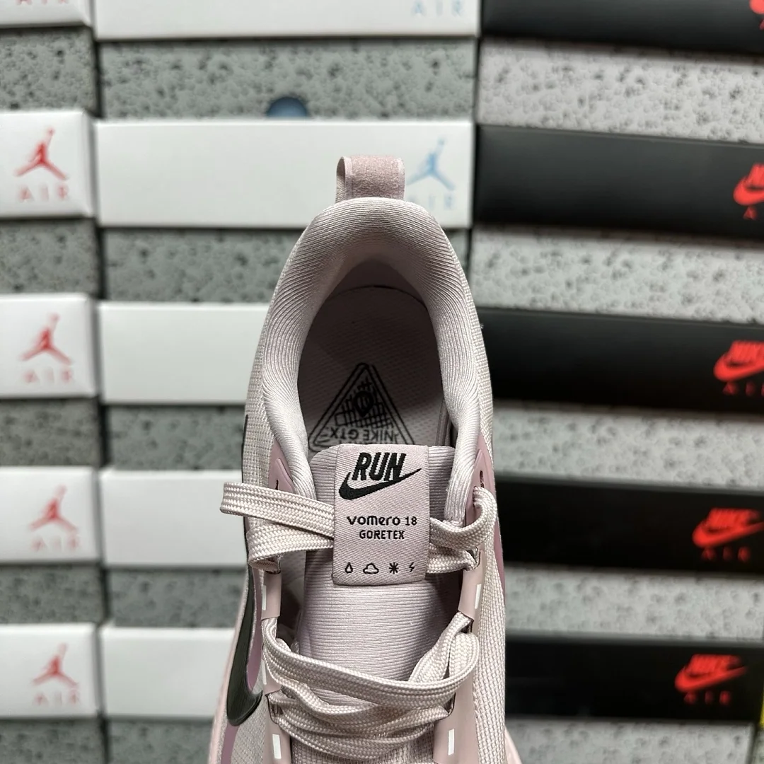 나이키 [XY] 보메로 18 201735 Nike Vomero 18 HQE98-014 상세 이미지 7
