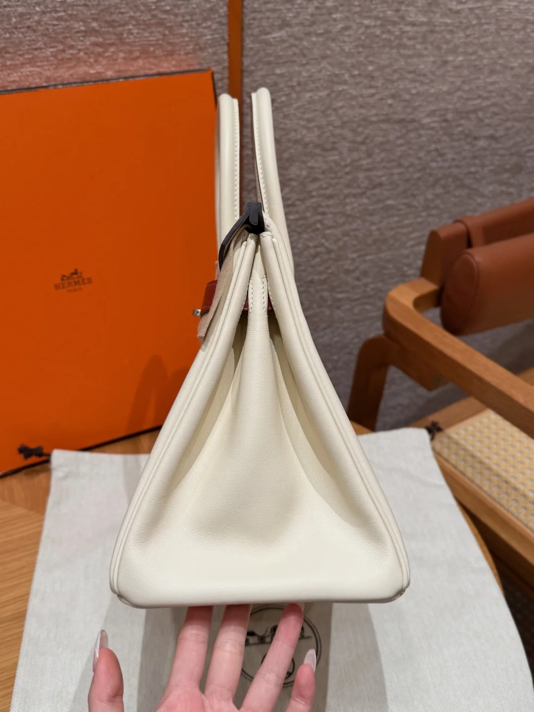 에르메스 버킨백 스위프트 크림 화이트 가방 상세 이미지 3