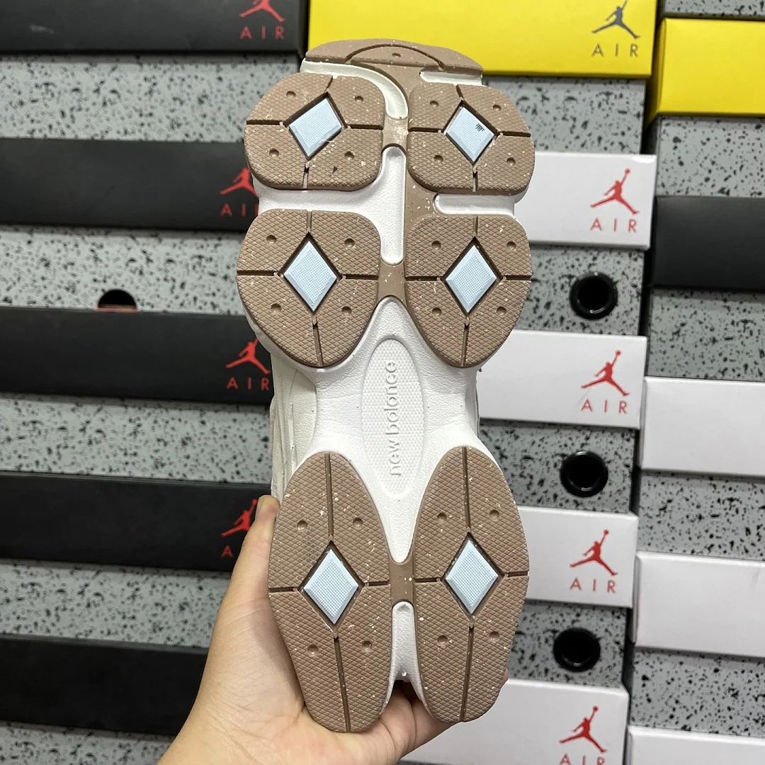 뉴발란스 [C] 9060 U9060AUA 202224 New Balance 9060 상세 이미지 9
