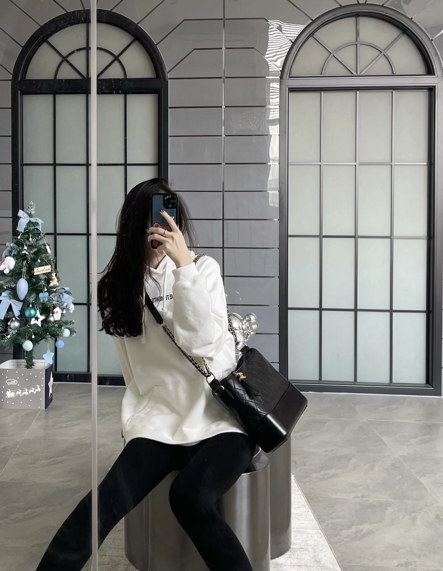 샤넬 가브리엘 미디엄 가방 상세 이미지 8