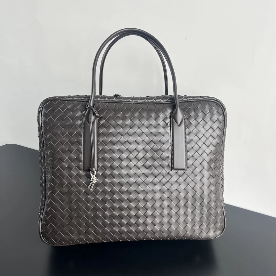 보테가베네타 인트레차토 소가죽 남성 비즈니스 가방 137562