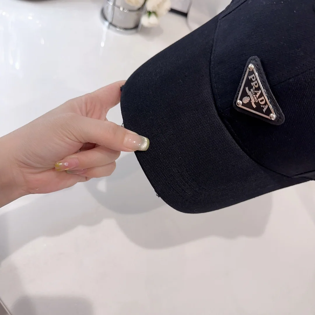 프라다 데미지 가공 코튼 베이스볼 모자 상세 이미지 3