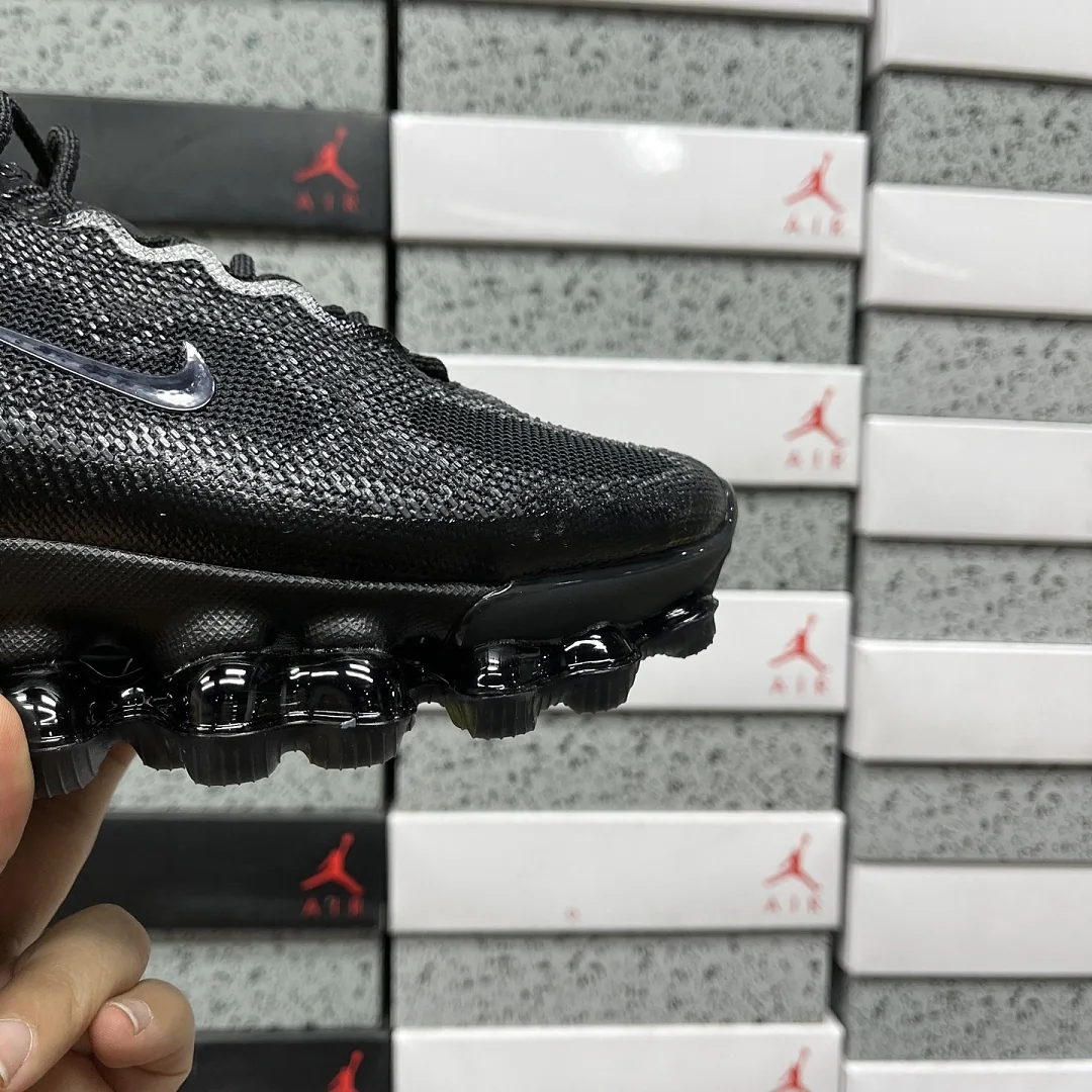 나이키 [EG] 에어 IQ8601-001 201665 Nike Air Liquid Max Fragment Black 상세 이미지 6