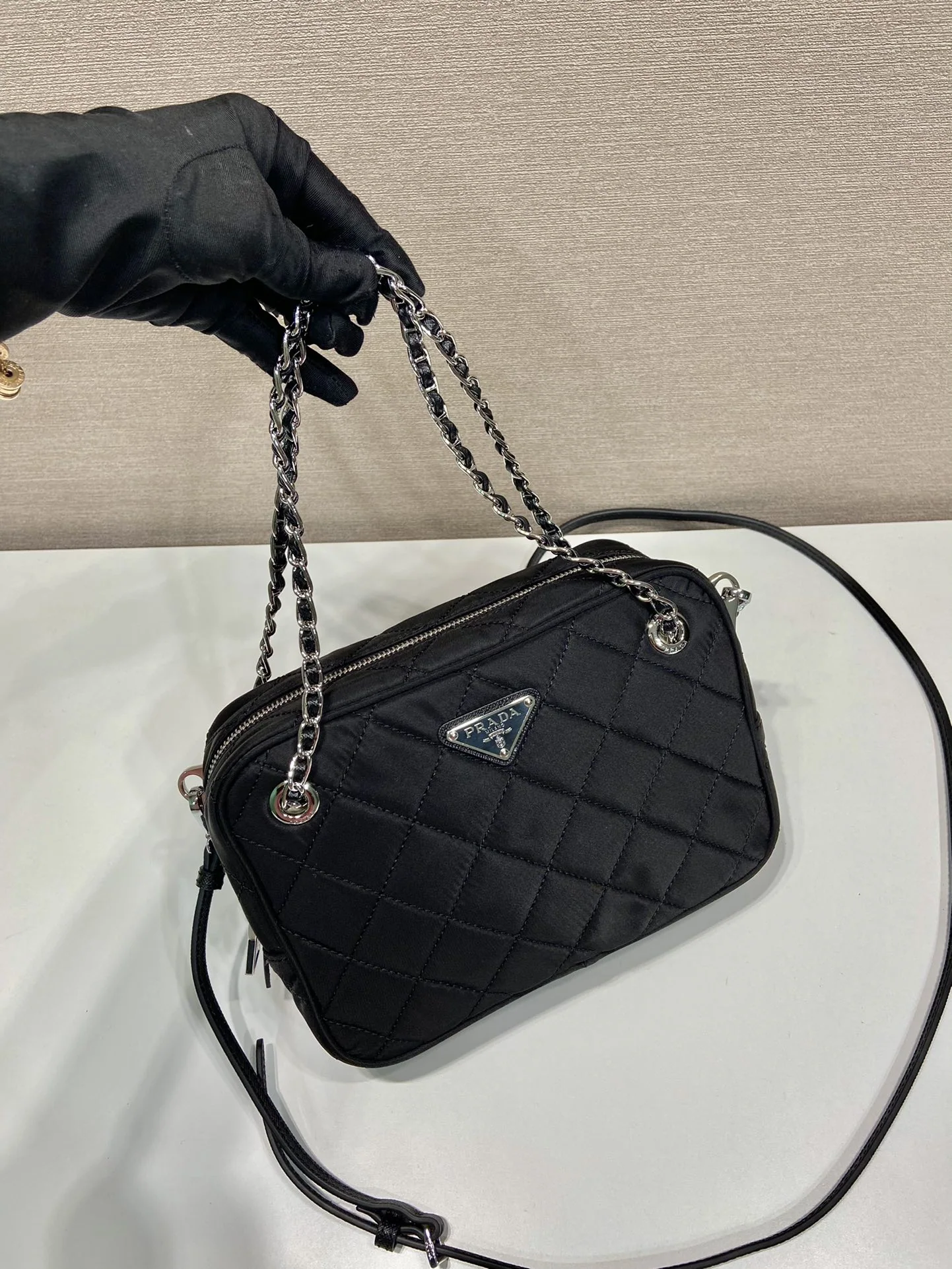 프라다 나일론 카메라 가방 1BD642 상세 이미지 2