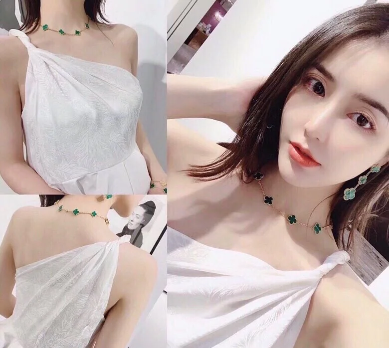반클리프앤아펠 매트 골드 도금 네 잎 클로버 목걸이 상세 이미지 4