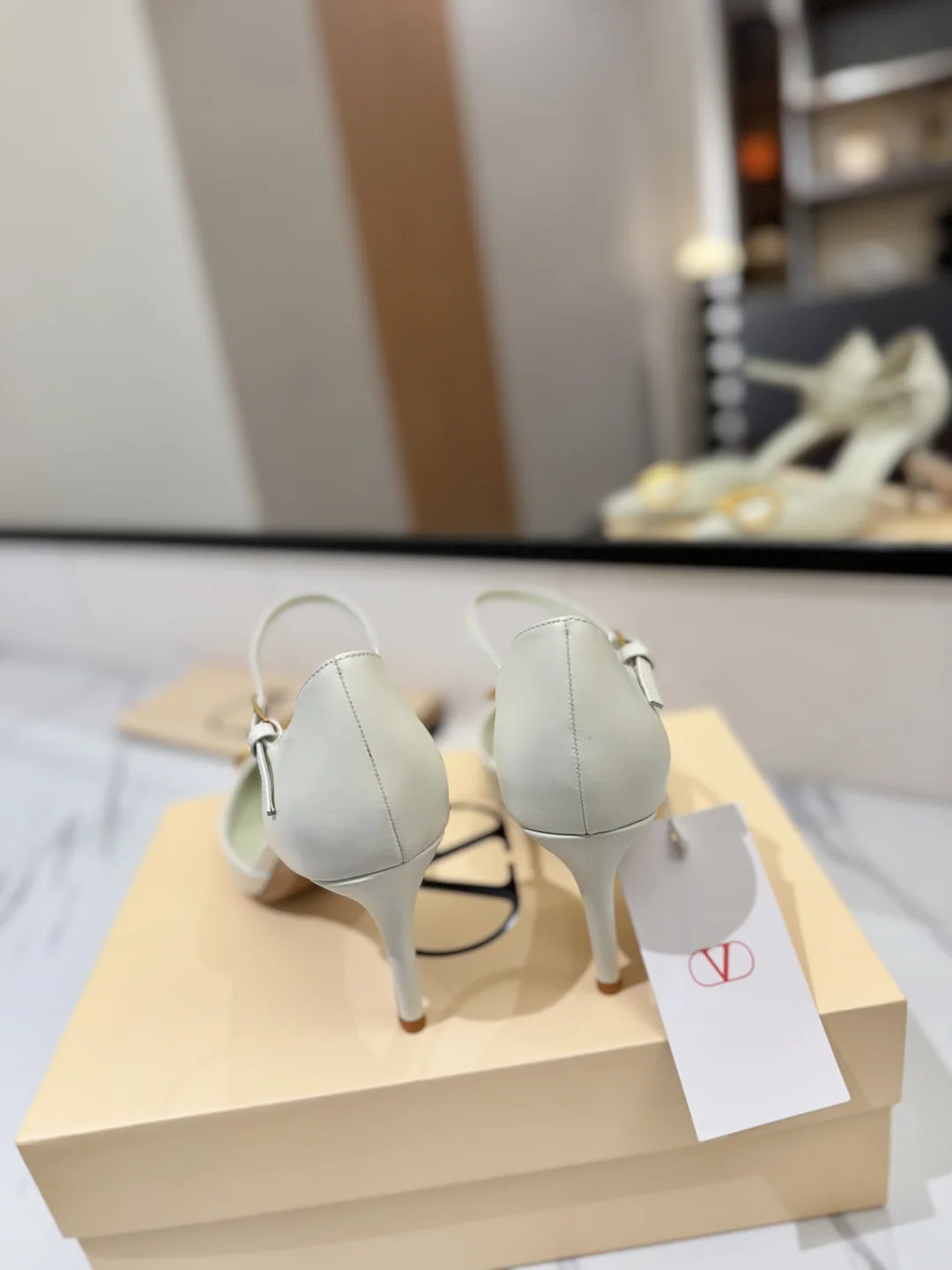 발렌티노 V로고 백리스 샌들 힐 상세 이미지 9