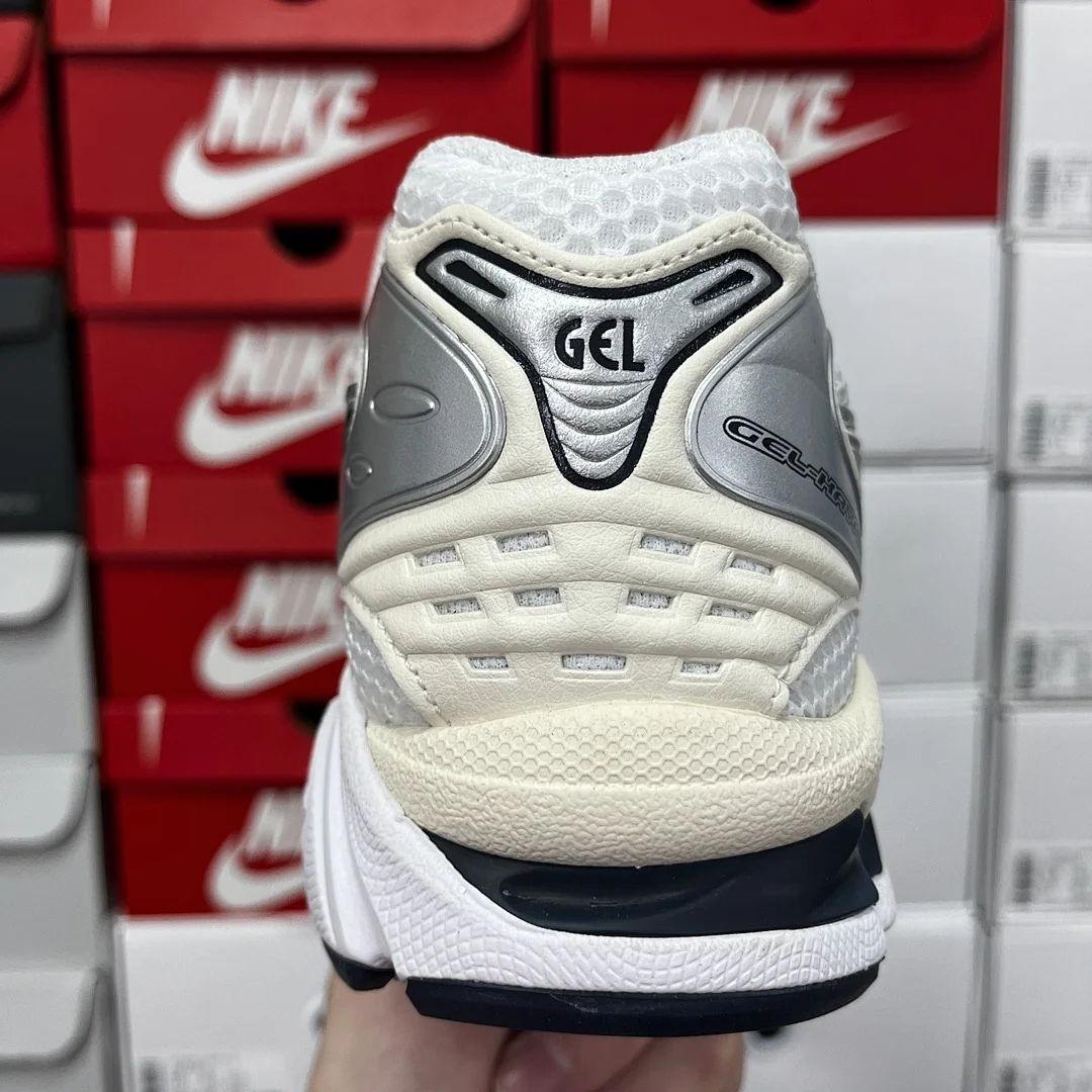 아식스 [TOP] 젤 카야노 14 1202A056-109 200245 Asics Gel-Kayano 14 White Midnight 상세 이미지 5