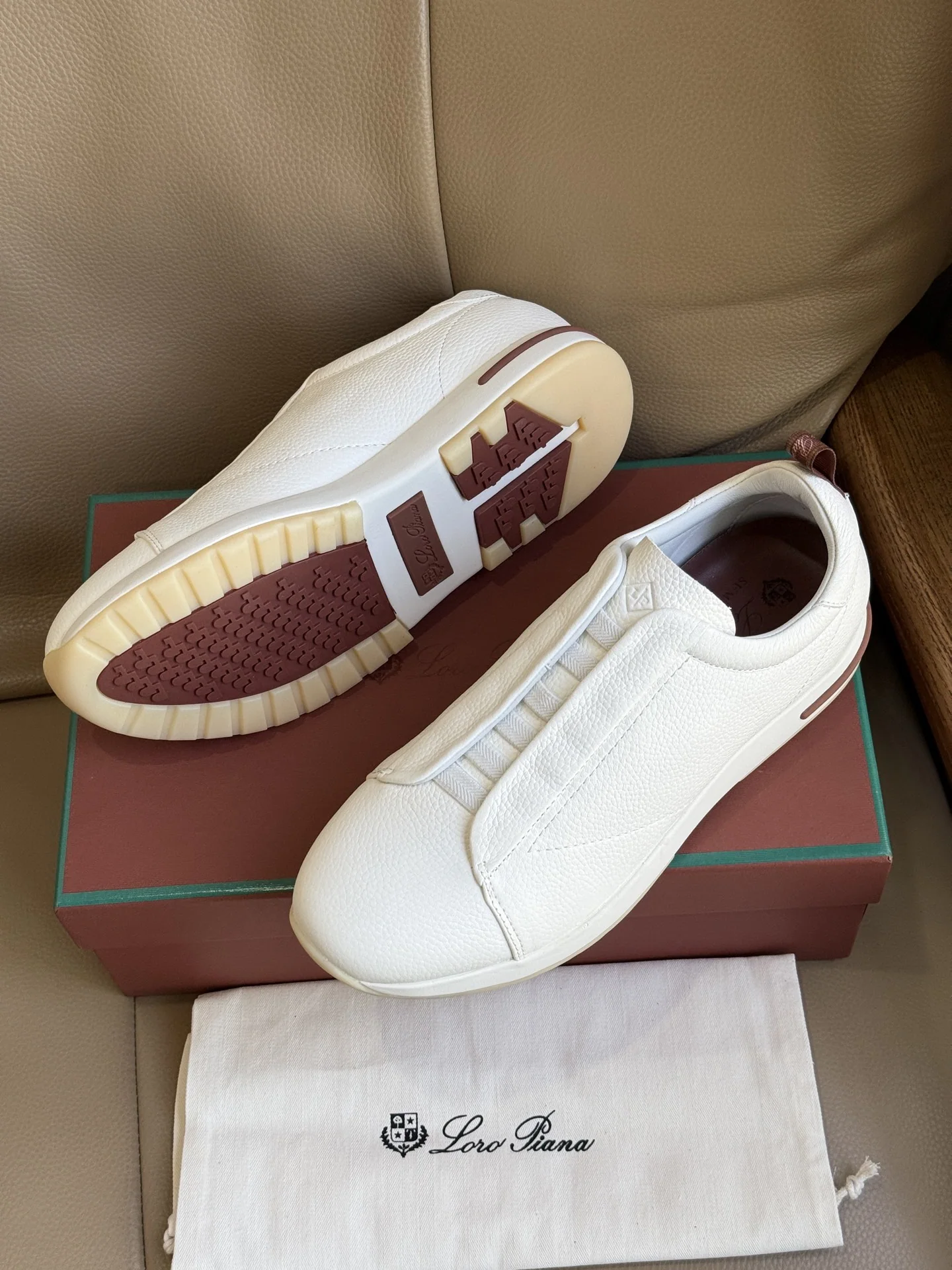 로로피아나 밴드 슬립온 신발 상세 이미지 3