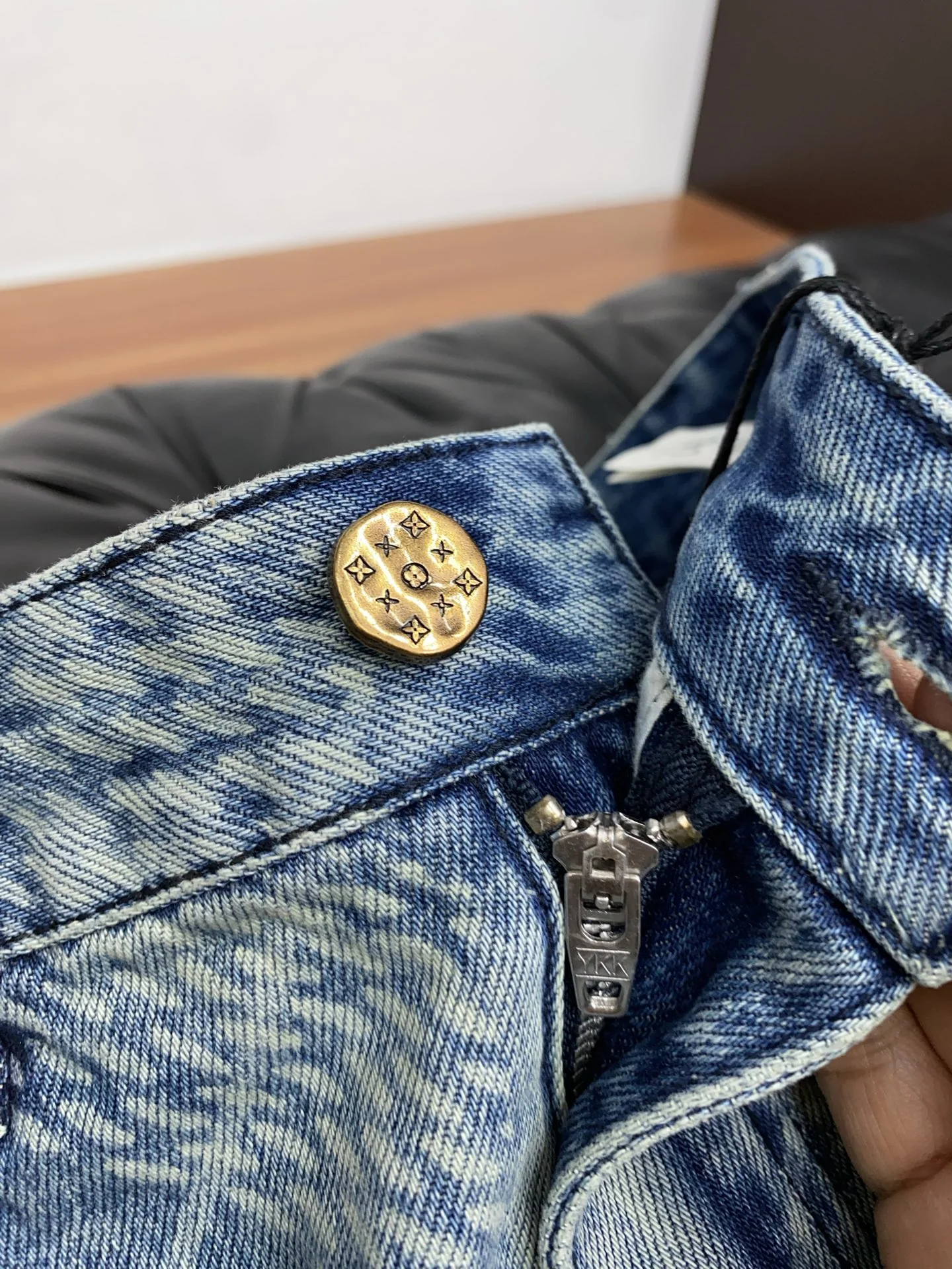 루이비통 남성 반바지 65824 Louis Vuitton Shorts 상세 이미지 6
