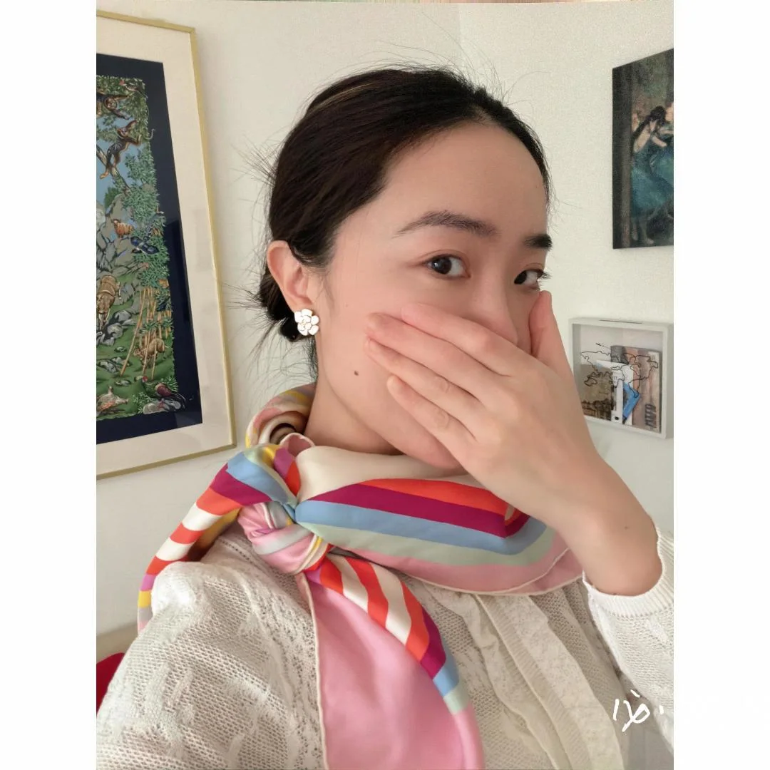 샤넬 카멜리아 더블 C 귀걸이 상세 이미지 2