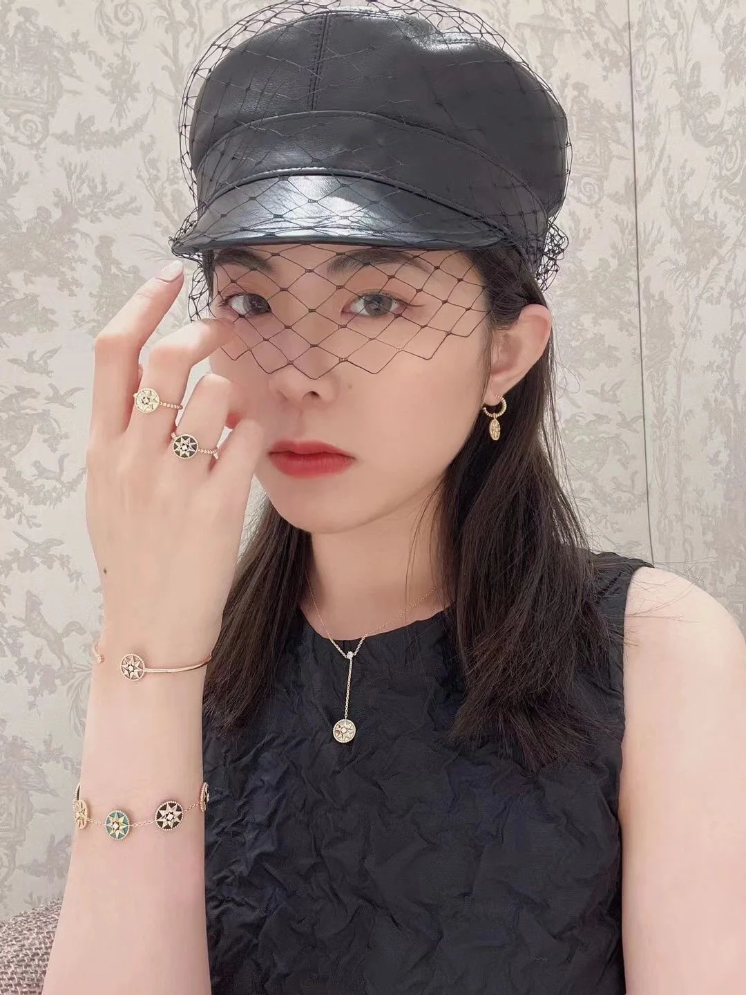 디올 컴퍼스 다이아몬드 목걸이 상세 이미지 5