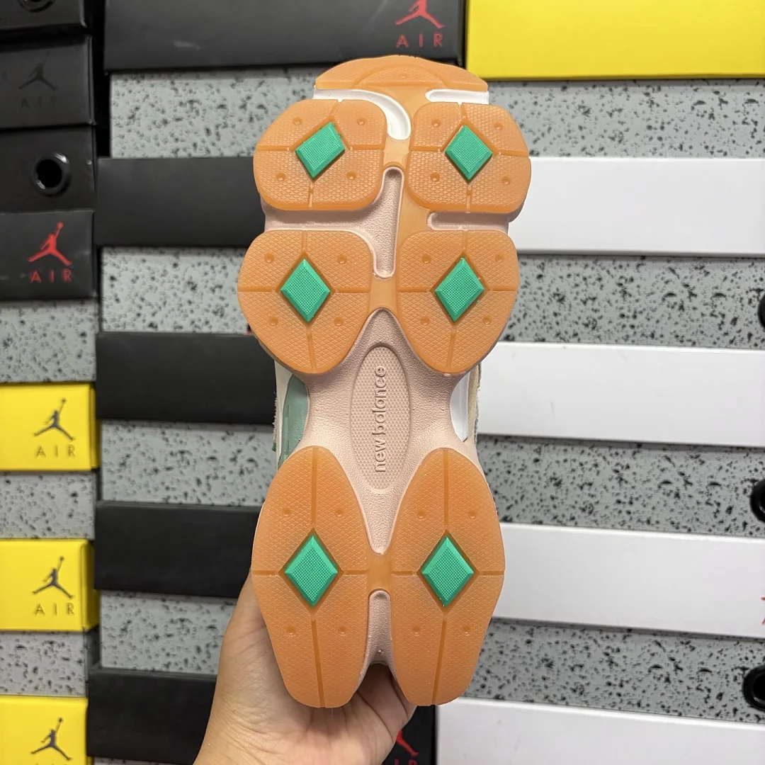 뉴발란스 [C] 9060 베이지 핑크 U9060JF1 202078 New Balance 9060 상세 이미지 3