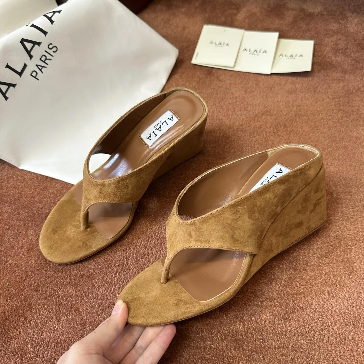 알라이아 꼬임 발레슈즈 신발 상세 이미지 2