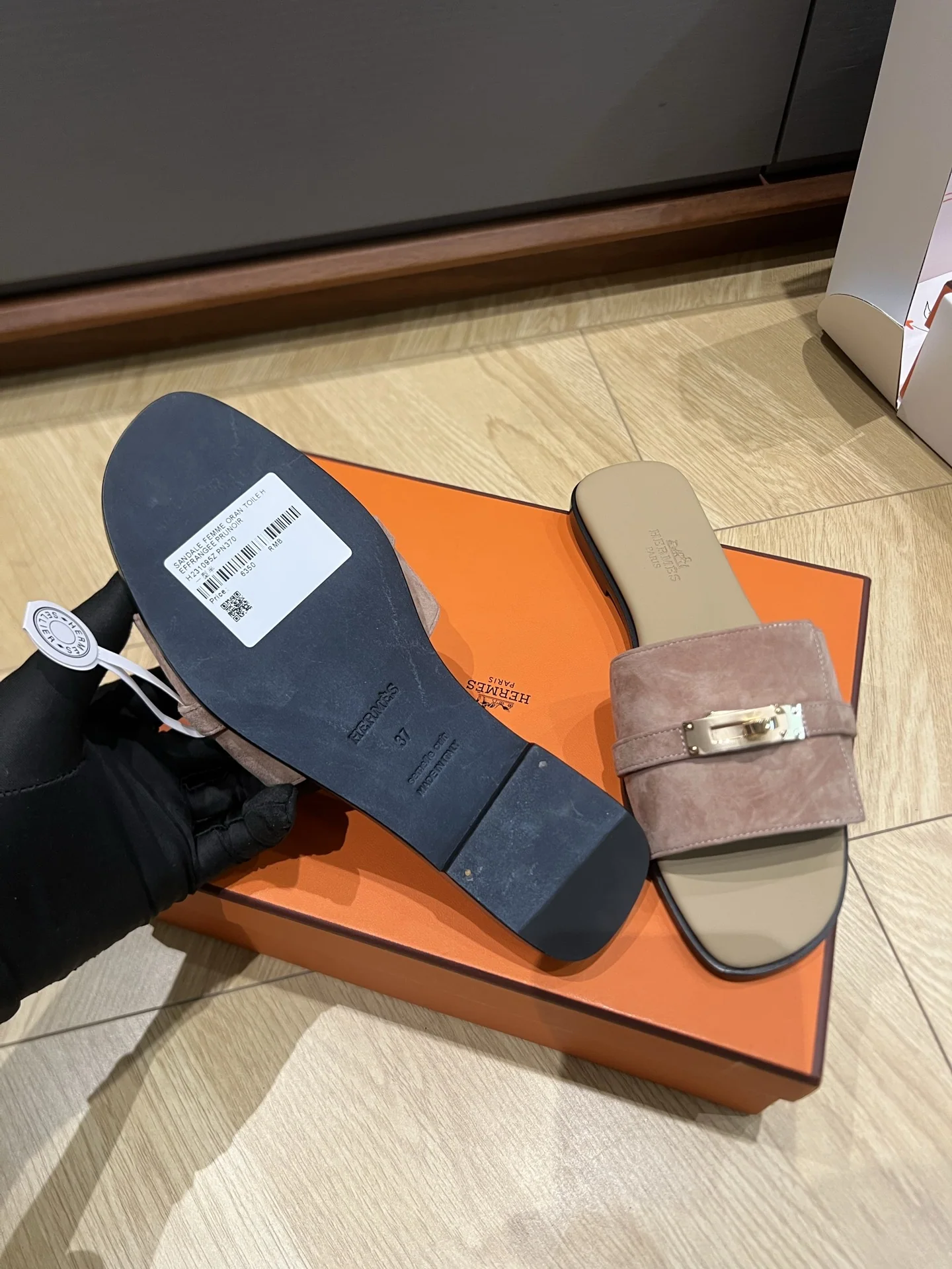 에르메스 켈리 메탈 버클 플랫 샌들 상세 이미지 8