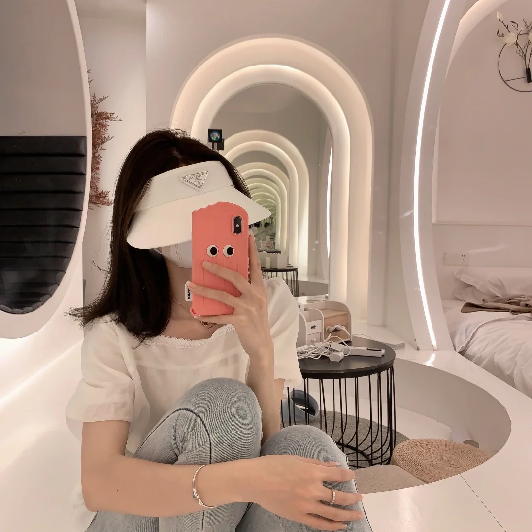 프라다 초경량 스펀지 바이저 캡 상세 이미지 2