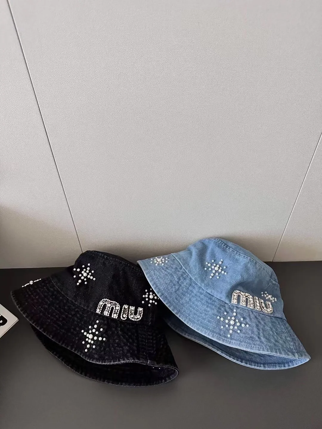 미우미우 모자 81097 Miu Miu Cap 상세 이미지 2