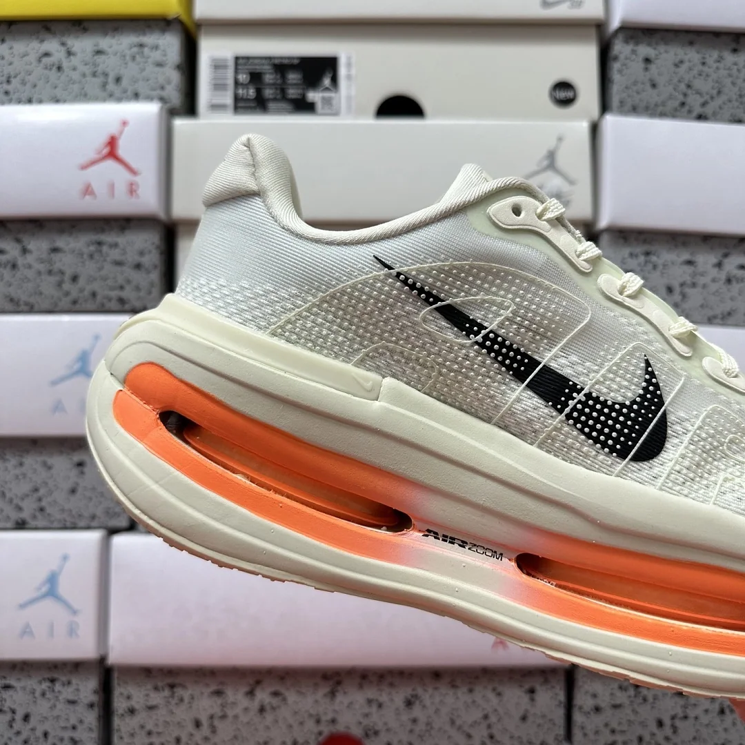 나이키 [5A] 보메로 프리미엄 옐로우 오렌지 HQ2050-100 201621 Nike Vomero Premium 상세 이미지 3