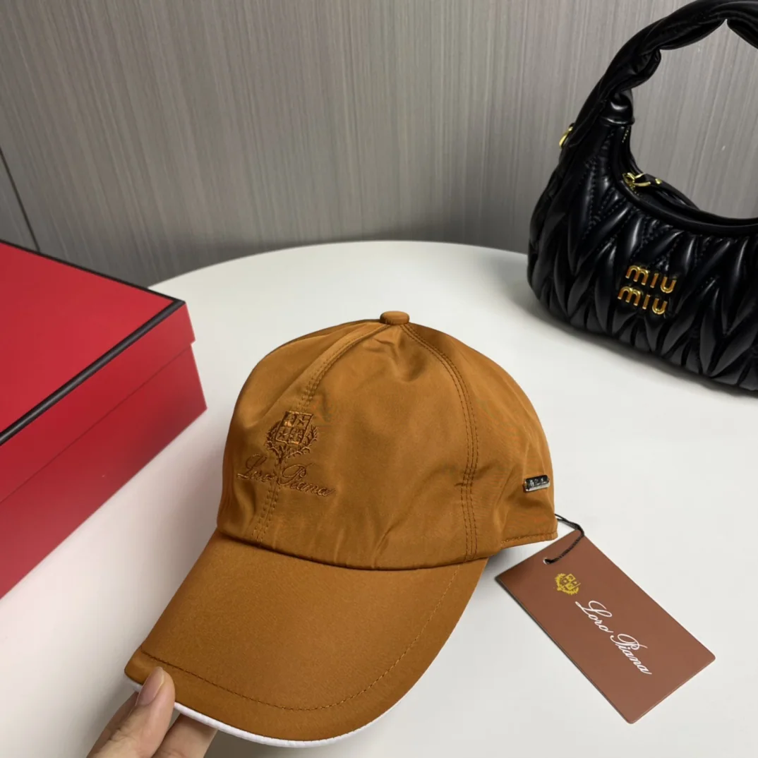 로로피아나 베이스볼 캡 상세 이미지 3