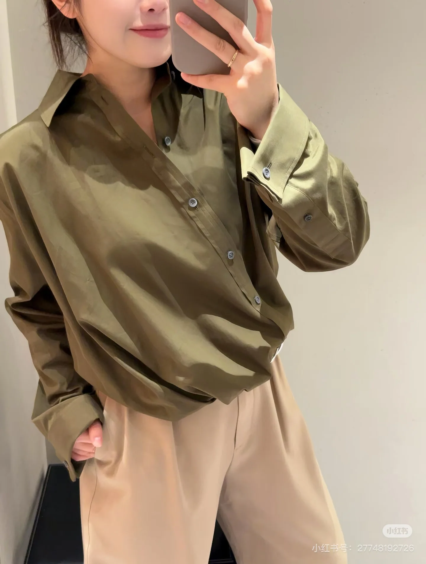 로에베 비대칭 사이드 벨트 여성 셔츠 상세 이미지 7