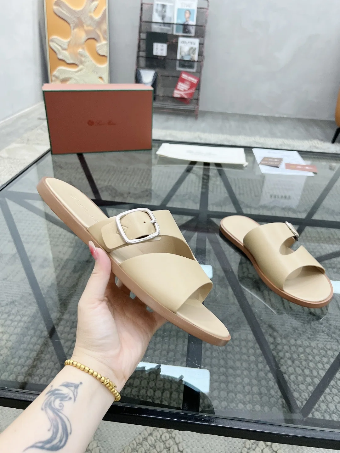 로로피아나 이탈리안 수입 소가죽 슬리퍼 상세 이미지 5