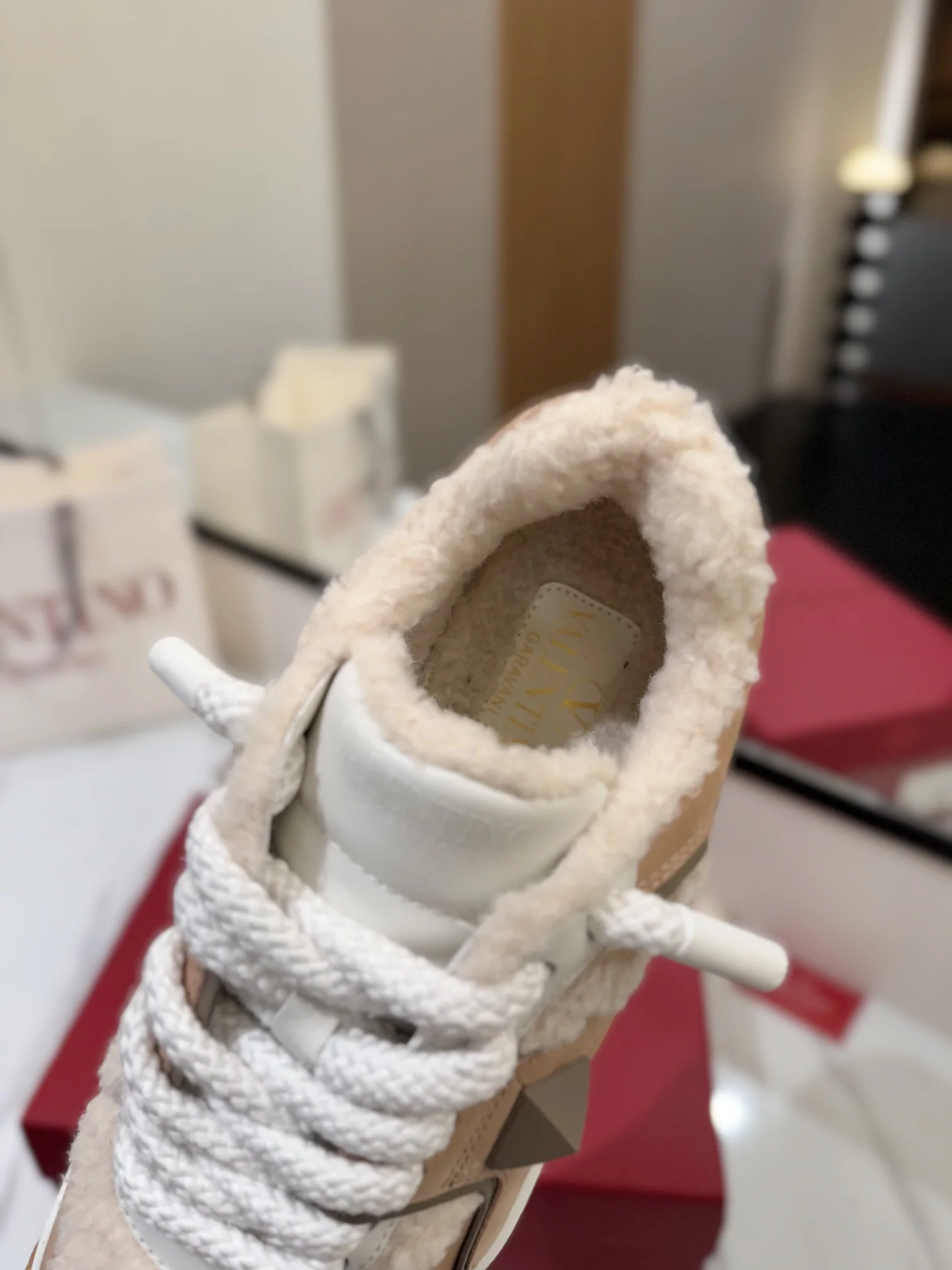 발렌티노 맞춤 제작 풀그레인 소가죽 양모 안감 여성·남성 신발 상세 이미지 8