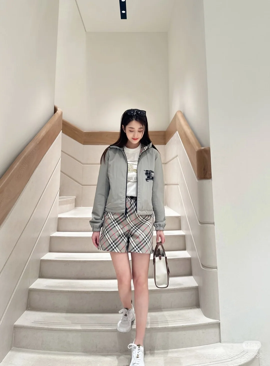 버버리 여성 자켓 상세 이미지 1