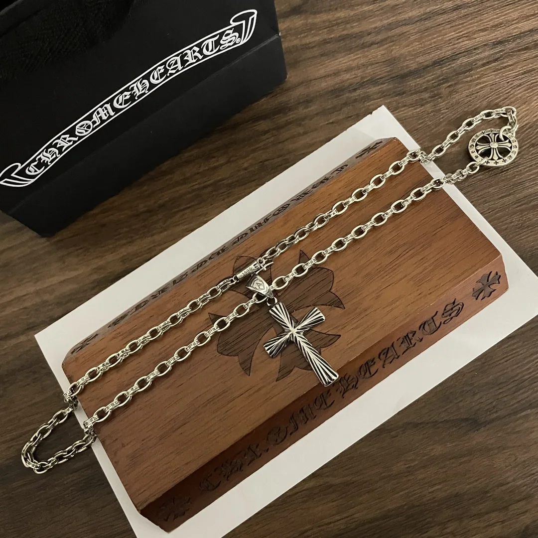 크롬하츠 클래식 레트로 크로스 펜던트 목걸이 상세 이미지 3