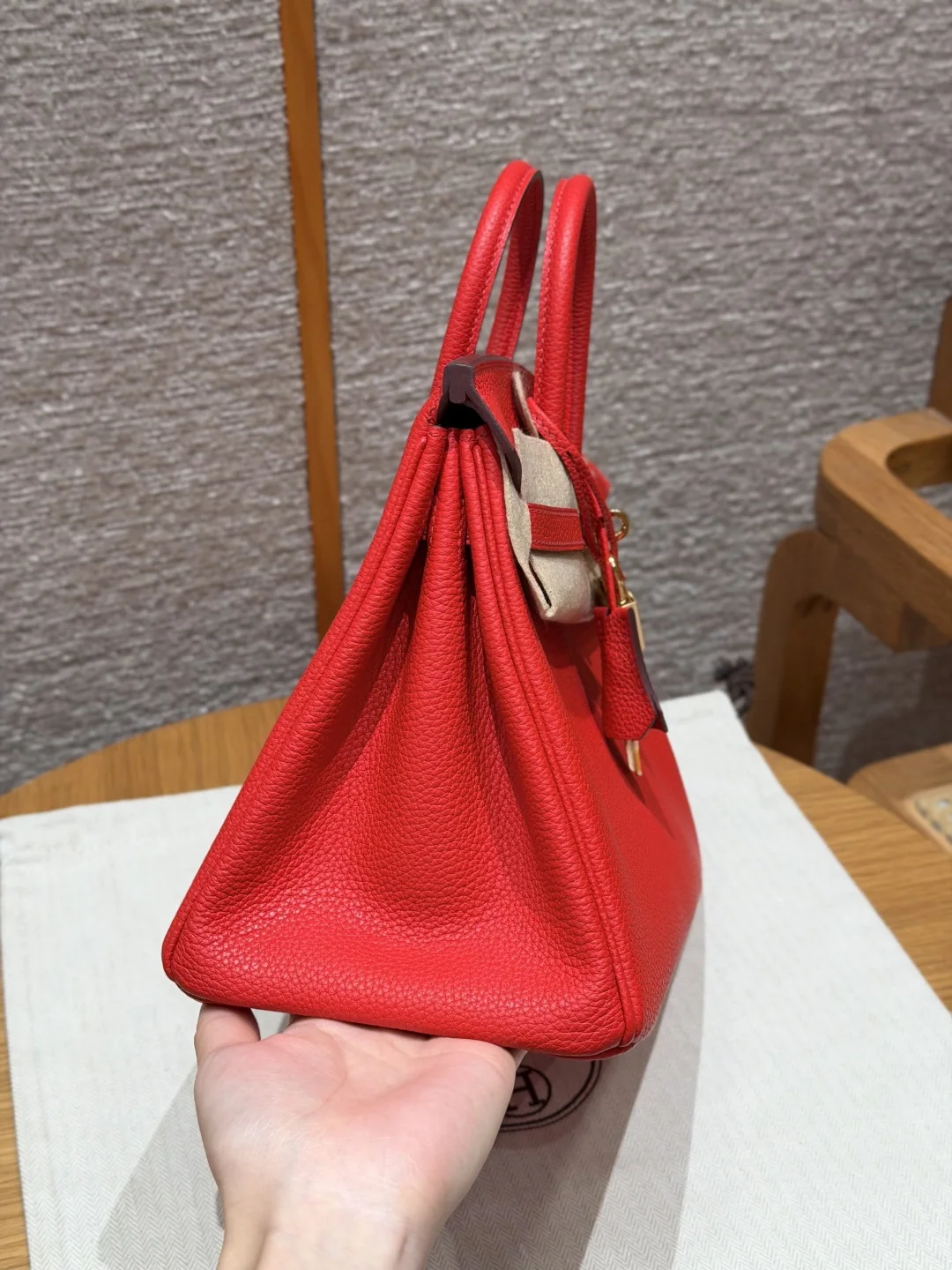 에르메스 버킨 25 레드 토고 가죽 가방 상세 이미지 4