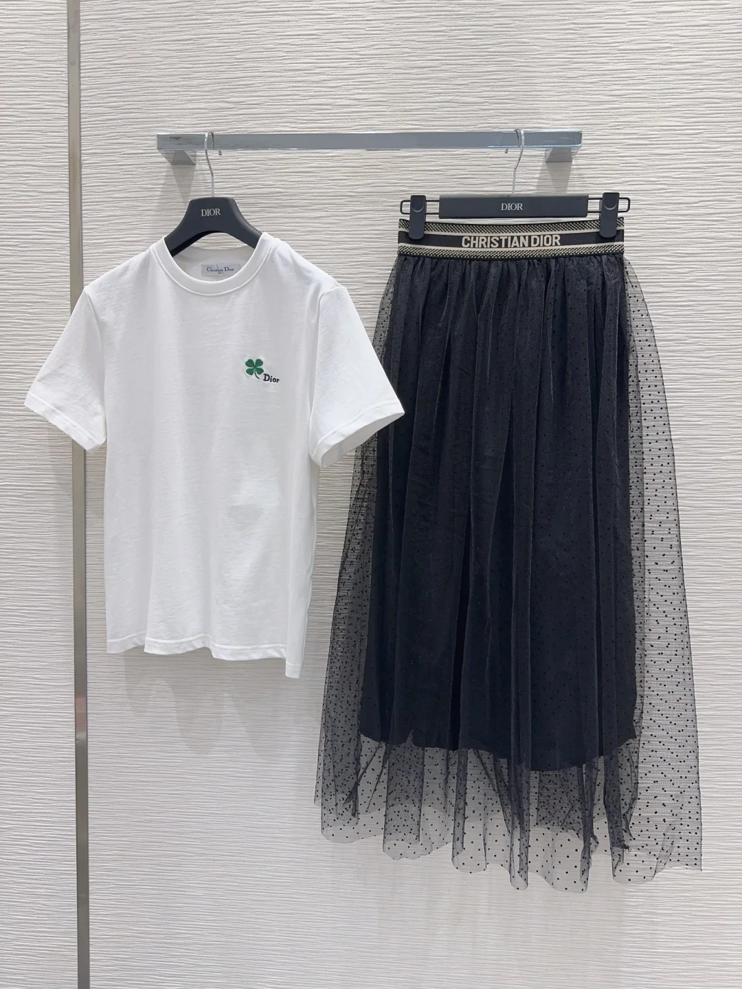 디올 네 잎 클로버 자수 티셔츠 세트 26 SS 상세 이미지 1