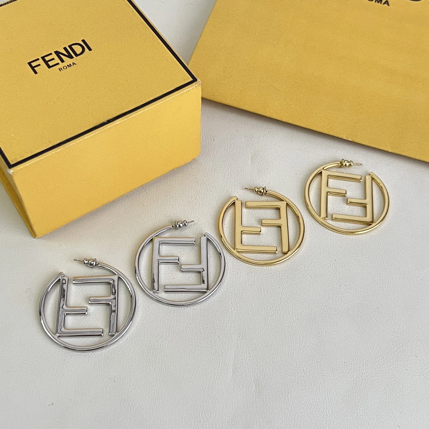 펜디 귀걸이 71433 Fendi Earrings 상세 이미지 2