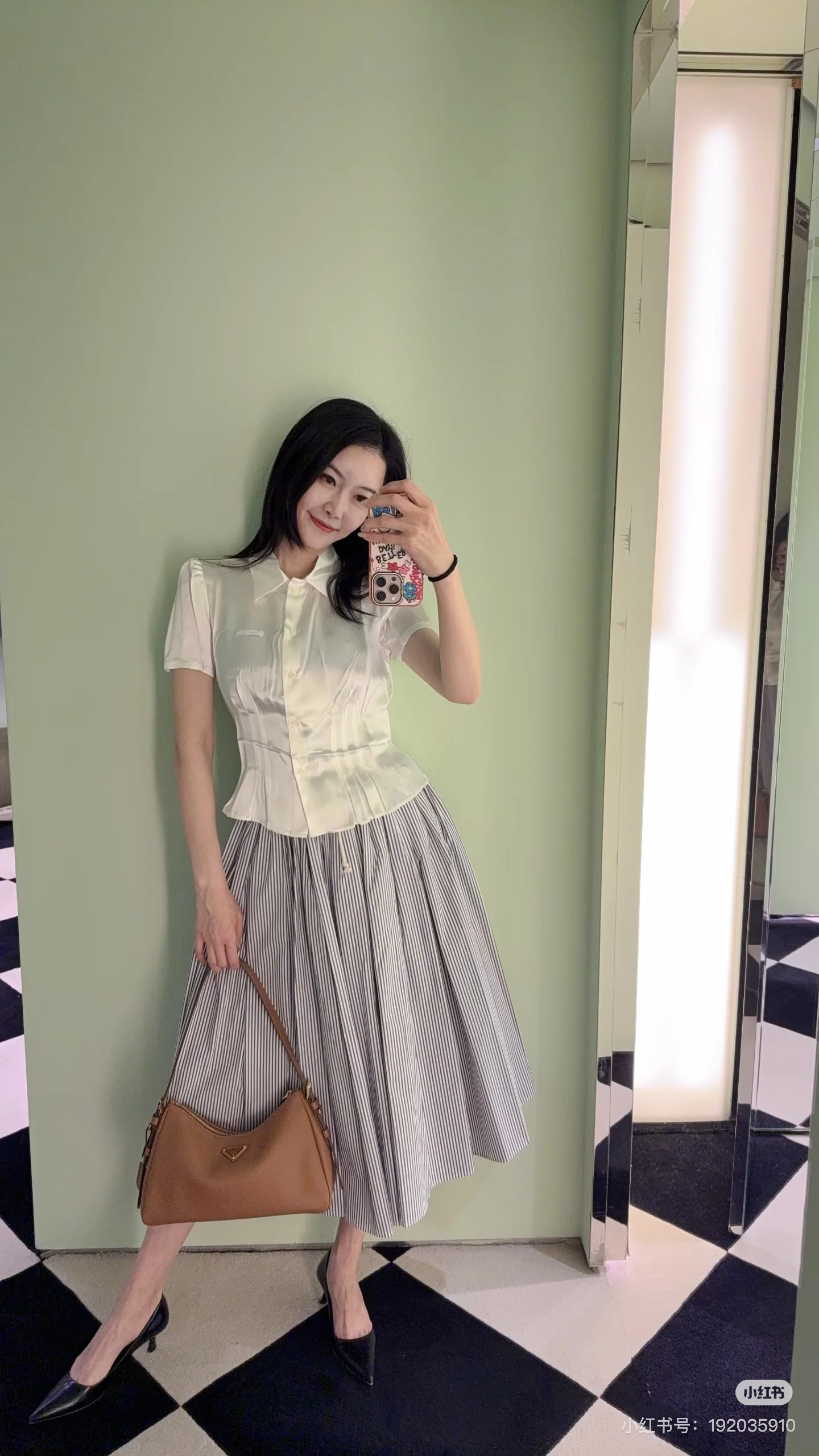 프라다 플리츠 웨스트 여성 반팔 셔츠 상세 이미지 5