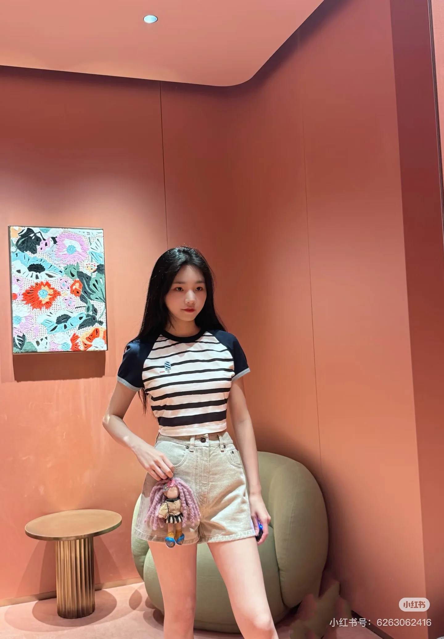 펜디 여성 크롭 반팔 티셔츠 상세 이미지 4