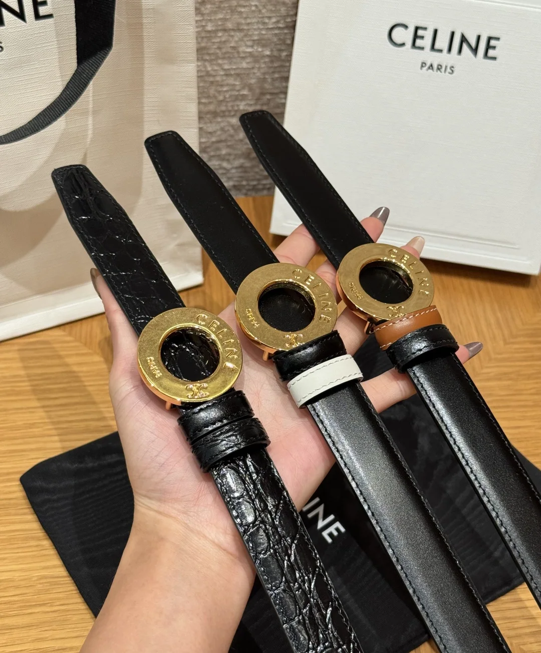 셀린느 차트 디스크 버클 리버서블 가죽 벨트 상세 이미지 3