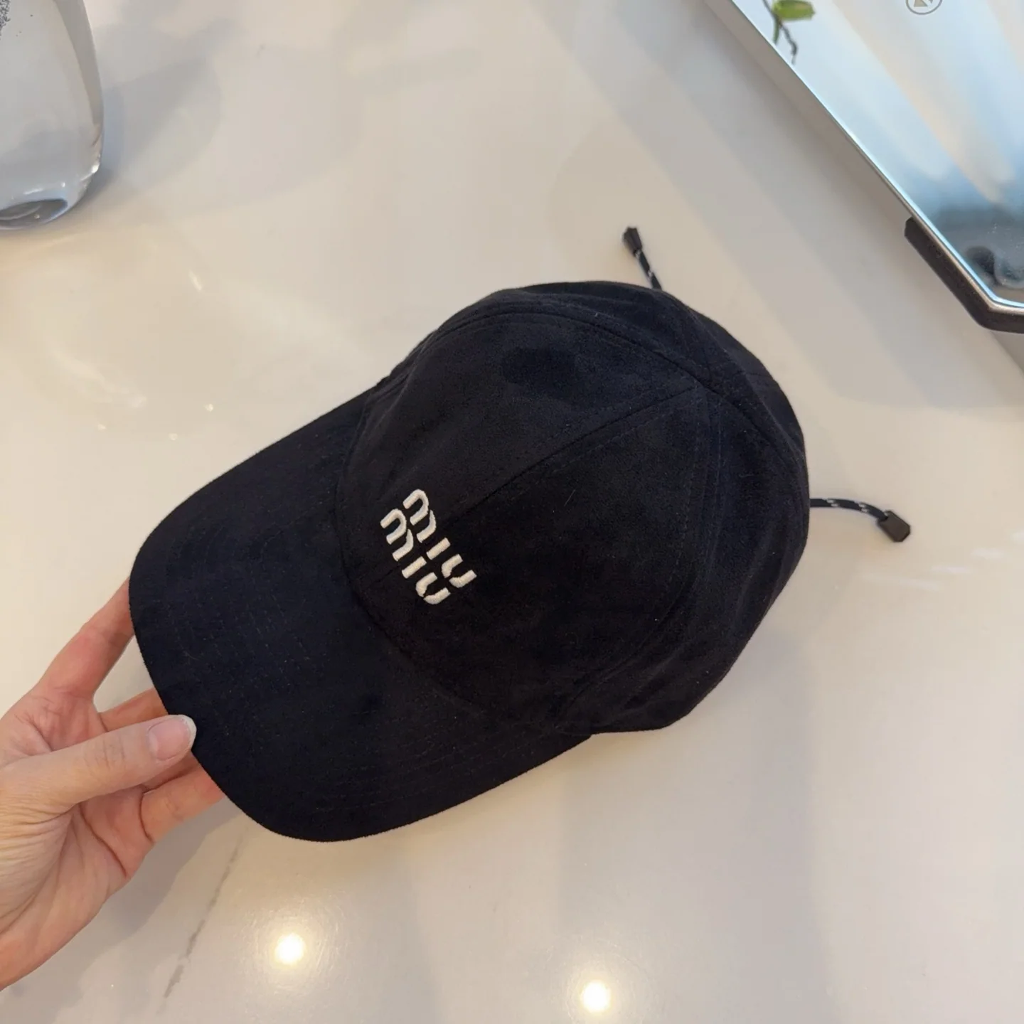 미우미우 스웨이드 드로스트링 야구모자 상세 이미지 3