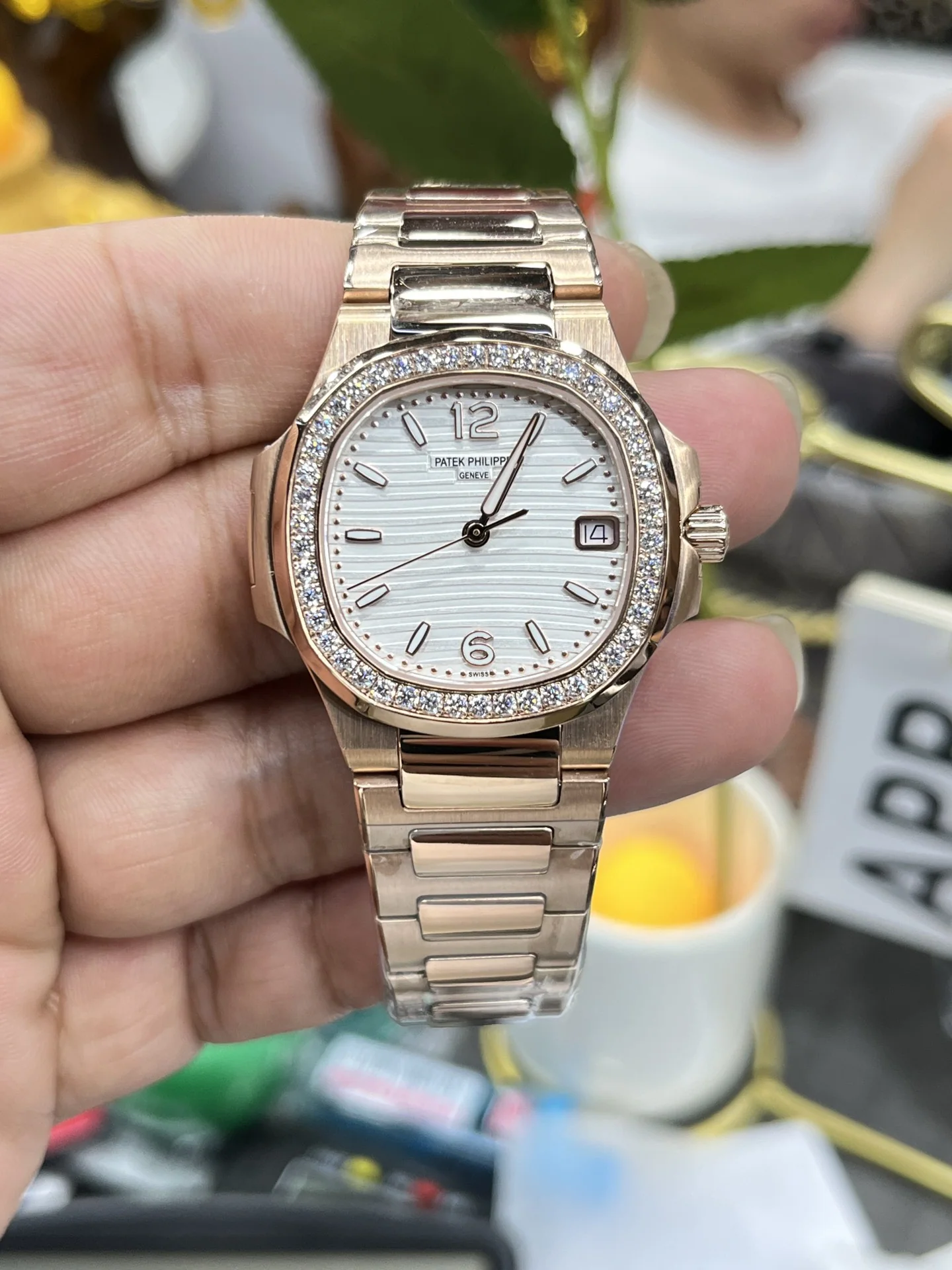 파텍필립 노틸러스 7010 쿼츠 여성용 GR 공장 레플리카 43973 Patek Philippe 상세 이미지 1