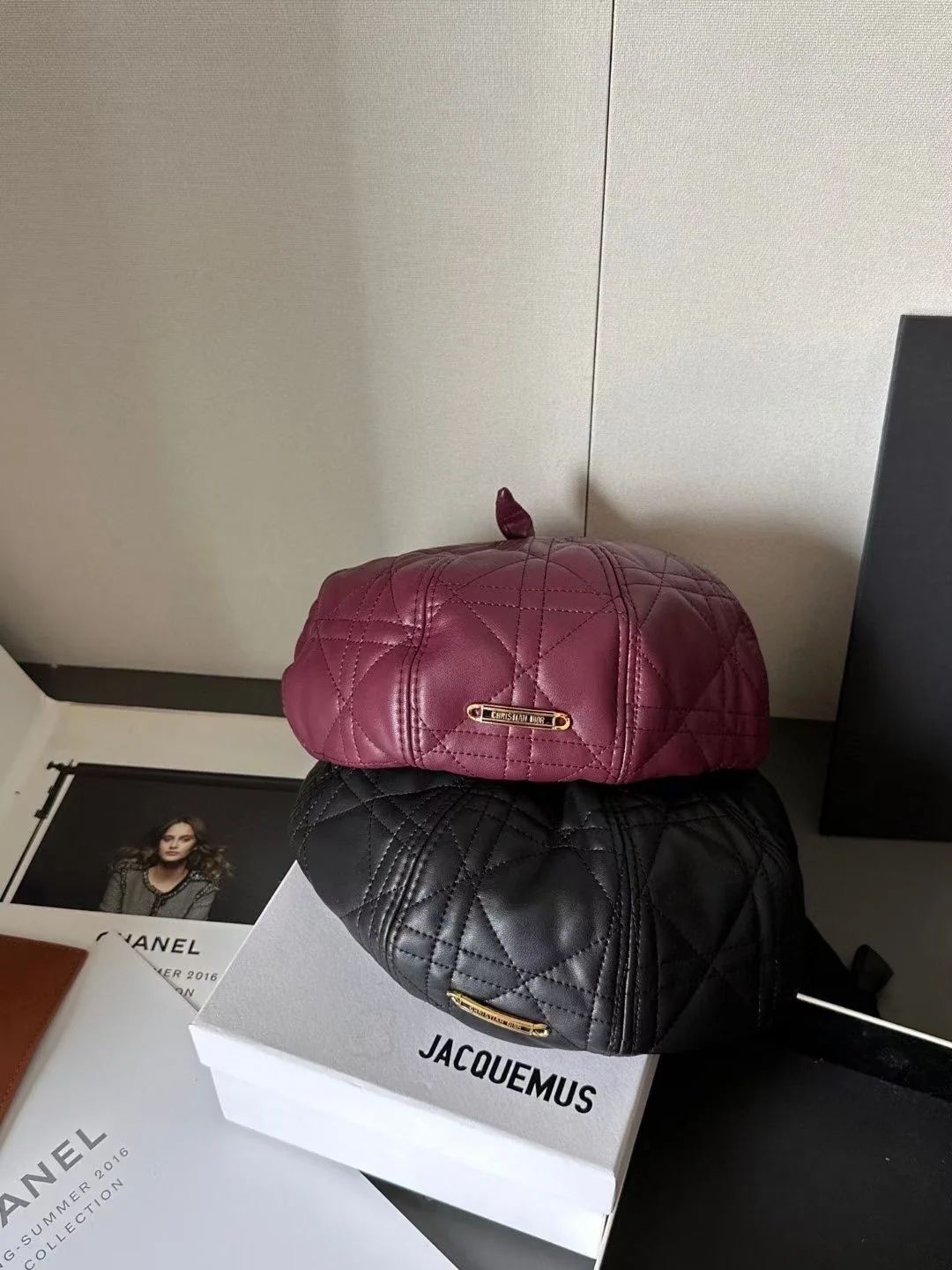 디올 가죽 베레모 모자 상세 이미지 2