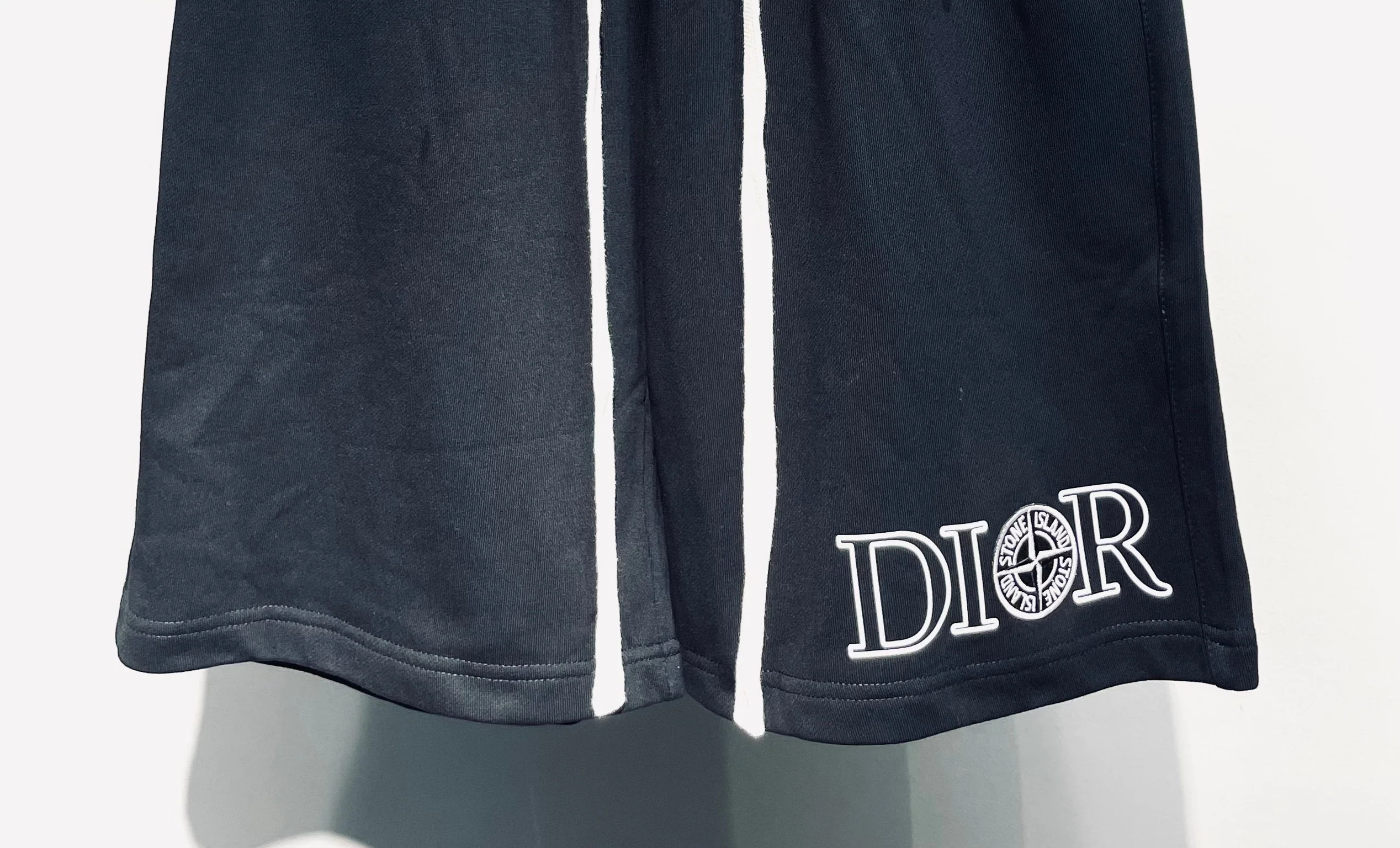 스톤아일랜드 남여공용 반바지 51377 Stone Island Shorts 상세 이미지 4